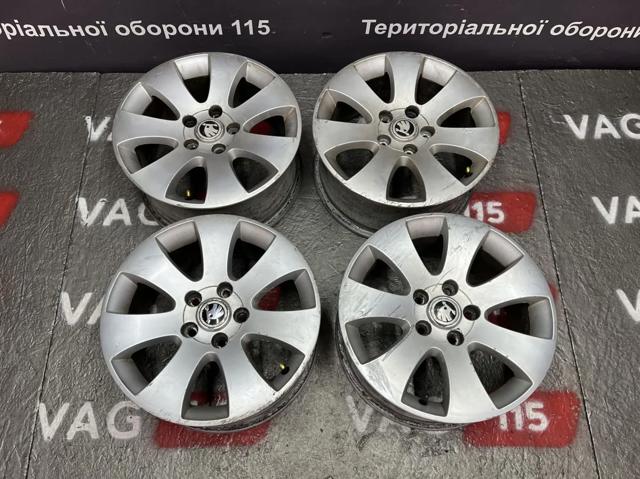 Диски колісні литі (легкосплавні, титанові) 3T0601025 VAG