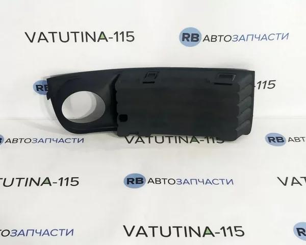 Решітка переднього бампера, ліва 4D0853635B3FZ VAG