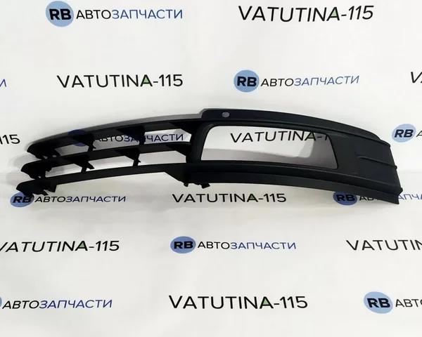 Заглушка під протитуманні фари, ліва 4F0807681N01C VAG