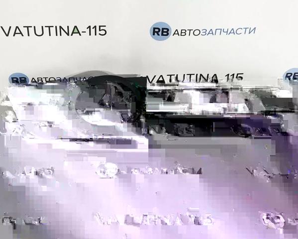 Решітка переднього бампера, права 4F080768201C VAG
