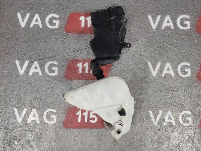 Бачок омивача лобового скла 4G8955453D VAG