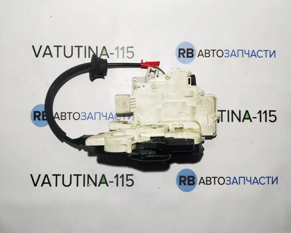 Замок задньої двері, лівої 4H0839015D VAG