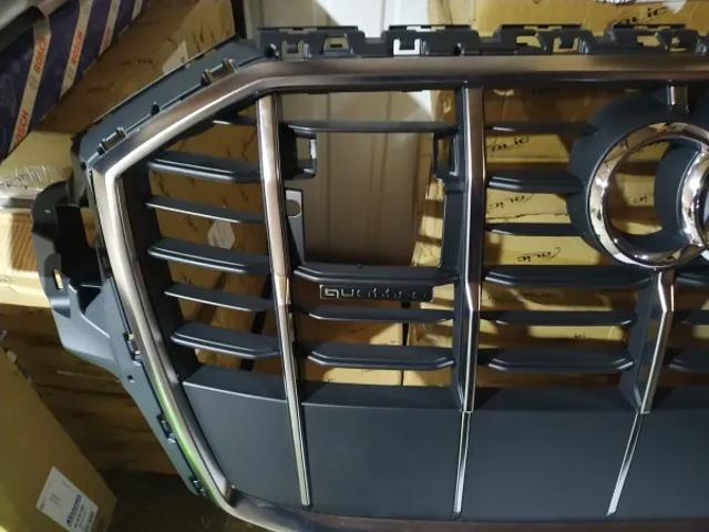 Решітка 4M0853651AJMX3 VAG