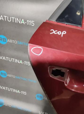 Двері пасажирські задні праві 561833056C VAG