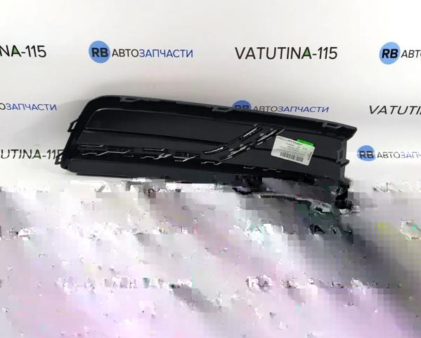 Решітка переднього бампера, ліва 561854661LRYP VAG