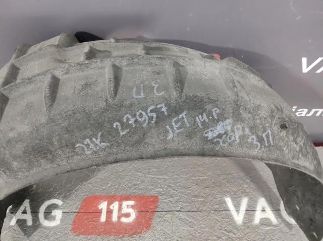 Підкрилок заднього крила, правий 5C6810972B VAG