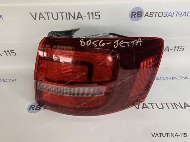 Фара задня права зовнішня 5C6945096F VAG