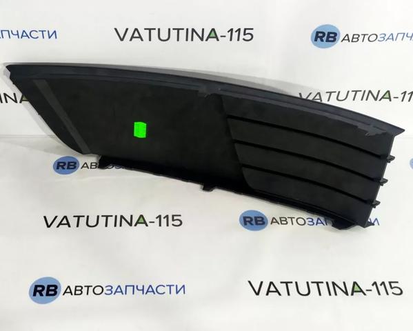 Заглушка ПТФ бампера переднього ліва 5E08073679B9 VAG