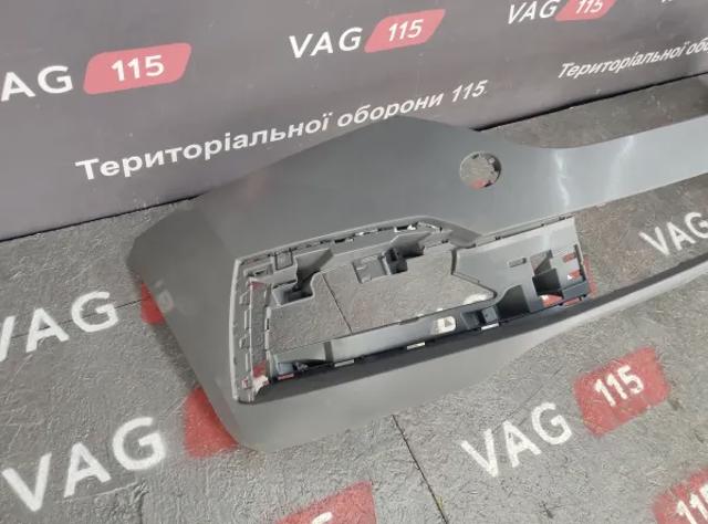 Бампер на авто 5E3807221 VAG