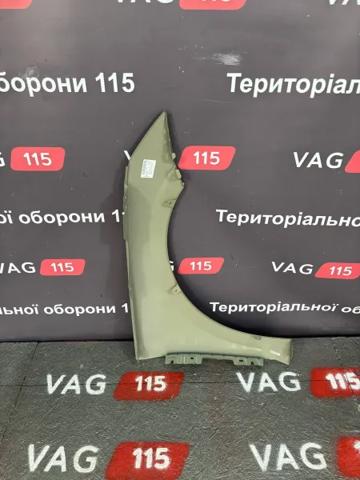 Бічна частина передня ліва 5E3821105E VAG