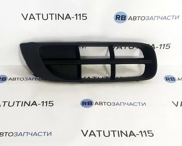 Заглушка протитуманки передньої правої 5J08073689B9 VAG