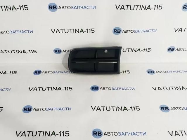 Решітка переднього бампера, внутрішня ліва 5J08076819B9 VAG