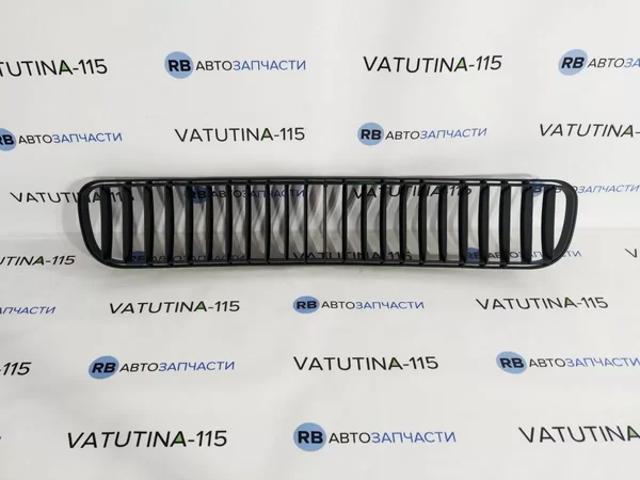 Решітка переднього бампера, центральна 5J08536779B9 VAG