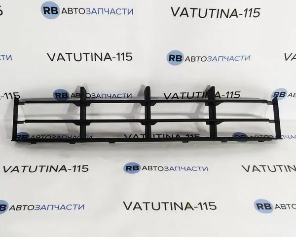 Решітка переднього бампера, центральна 5J0853677A9B9 VAG