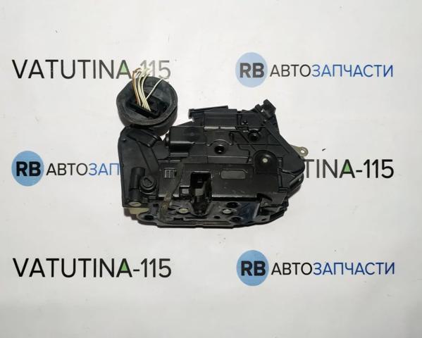 Замок задніх дверей, лівих 5K4839015B VAG