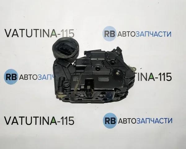 Замок задньої двері, лівої 5K4839015H VAG