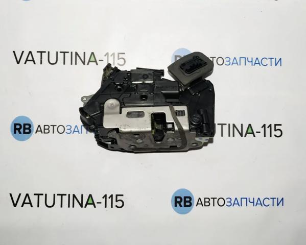 Замок задніх дверей, правих 5K4839016AH VAG