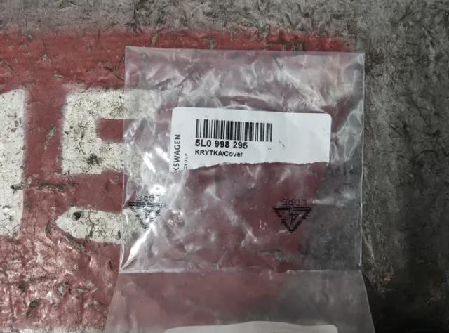 Заглушка фари 5L0998295 VAG