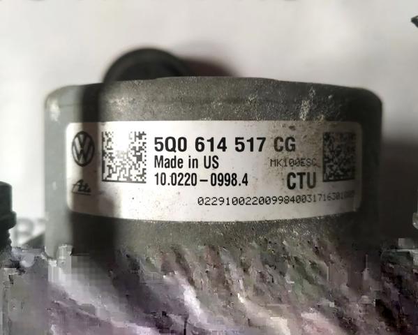 Блок керування АБС (ABS) 5Q0614517CG VAG