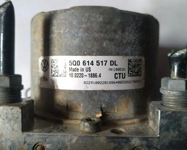 Блок керування АБС (ABS) 5Q0614517DL VAG