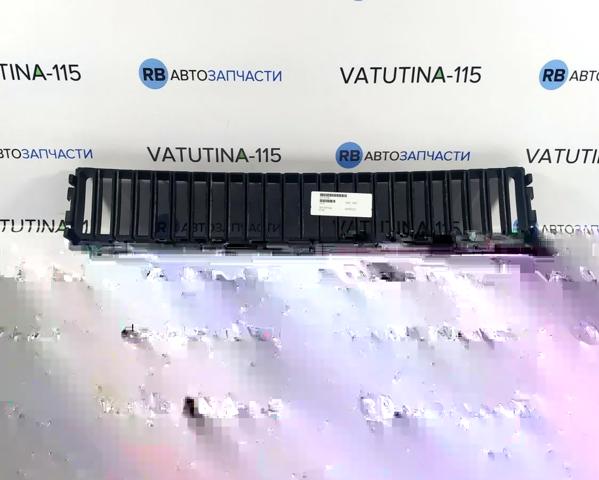 Решітка переднього бампера, центральна 6502077514996P 4MAX