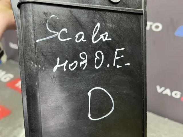 Окуляр для фари 654805588D VAG