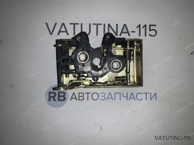 Замок двері правої передньої 77644246 KEMP