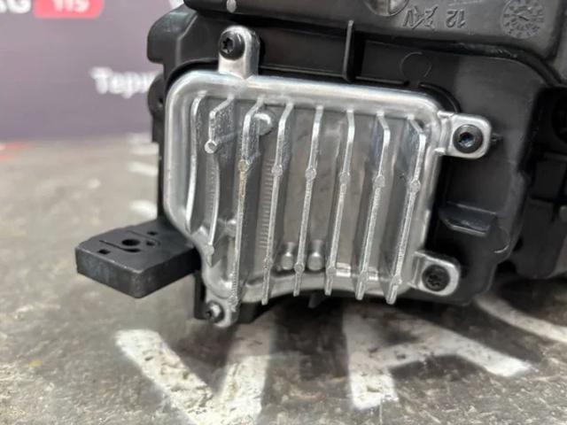 Фара правая 80A941034 VAG