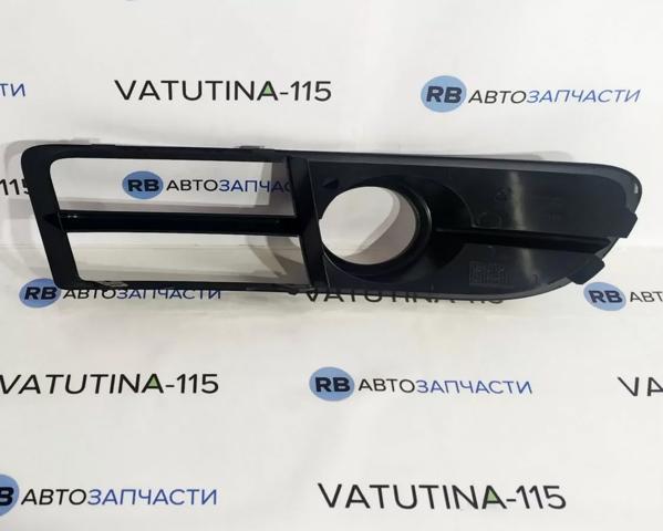 Решітка переднього бампера, ліва 8E0807681F01C VAG