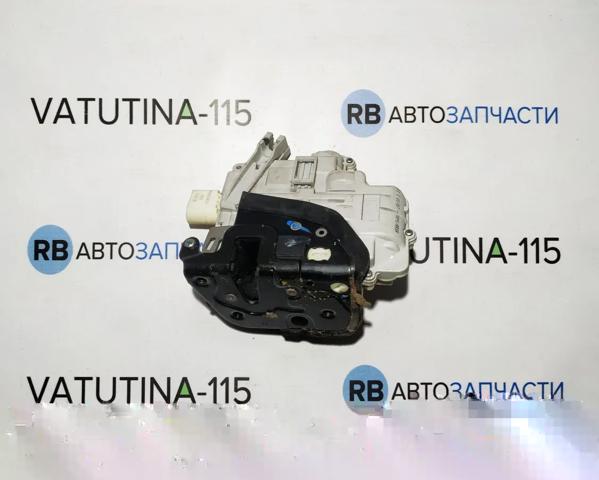 Замок передніх пасажирських дверей 8E1837016AA VAG