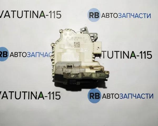 Замок задніх дверей, правих 8K0839016D VAG