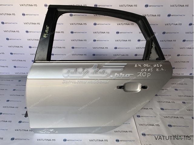 Двері пасажирськи задні ліві 8K5833051D VAG