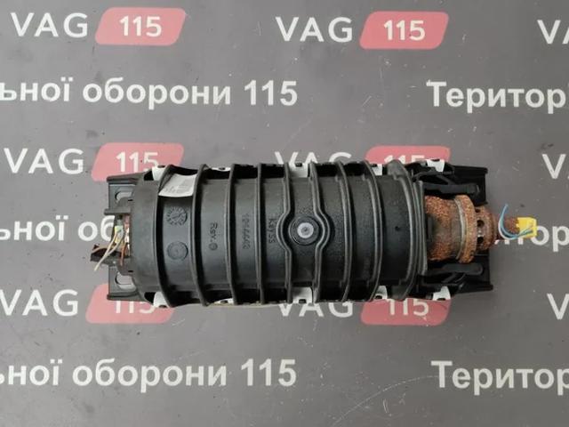 Подушка безпеки, пасажирська, AIRBAG 8R0880204B VAG