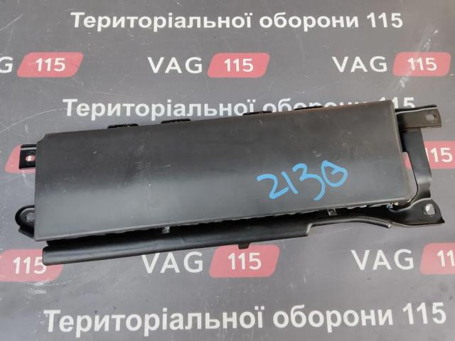 Подушка безпеки (AIRBAG) пасажирська, захисту колін 8T0880842E VAG