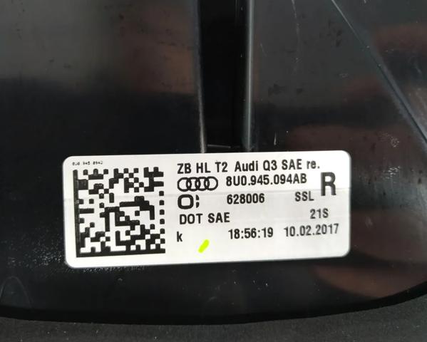 Задній правий стоп 8U0945094AB VAG