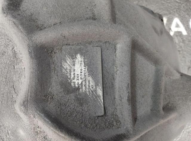 Підкрилок заднього крила, правий 8V5810172C VAG