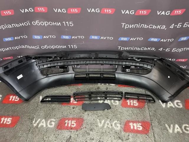 Бампер на авто 95120710 POLCAR