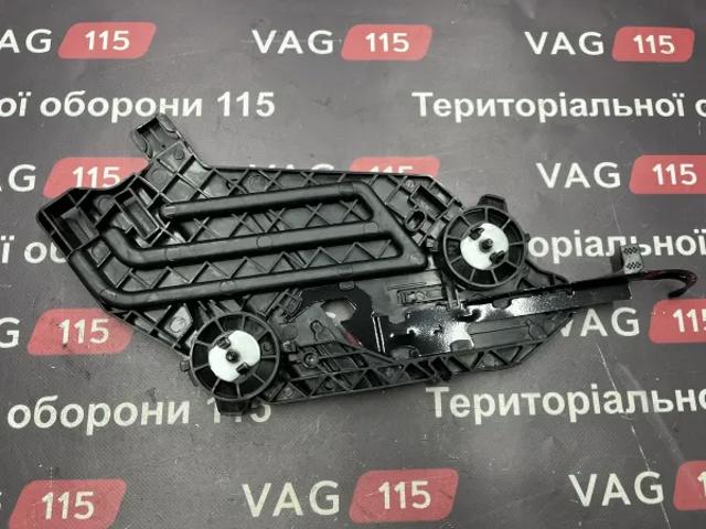 Кріплення фари передньої, лівої FP6409201 FPS