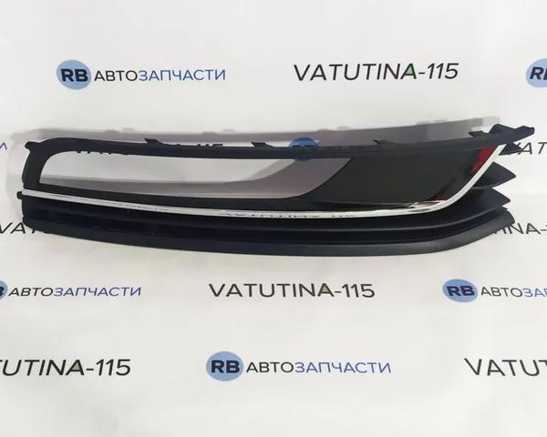 Решітка переднього бампера, права KH9547993 ELIT