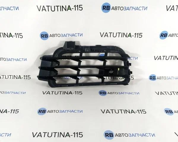 Решітка переднього бампера, права KH95859952 ELIT