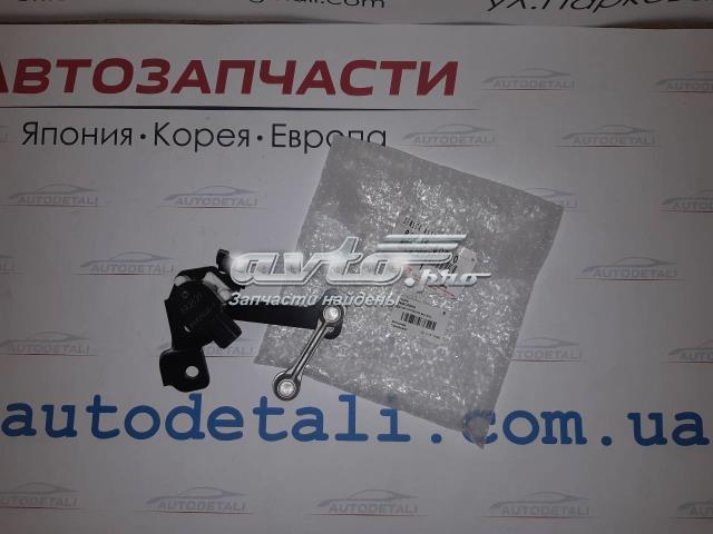 Датчик рівня положення кузова, передній правий 8940560020 TOYOTA