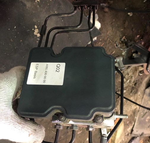 Блок управління АБС (ABS) 47660HW21A NISSAN
