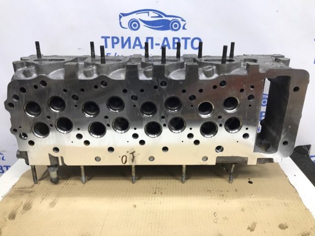 ГБЦ мотора 1005B341 MITSUBISHI