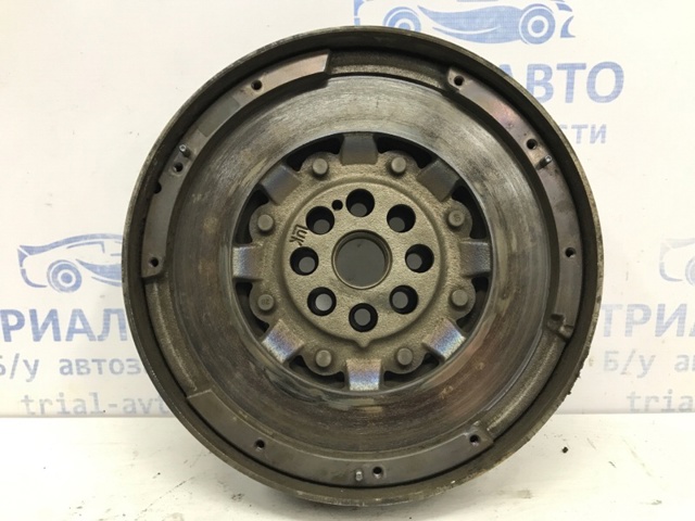 Маховик зчеплення 1231000Q2M NISSAN
