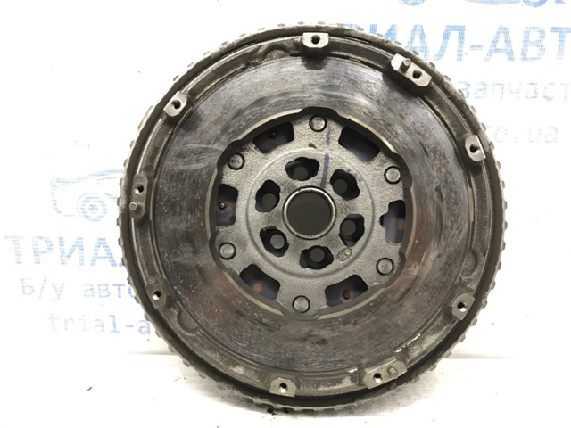 Маховик зчеплення 1233100QAB NISSAN