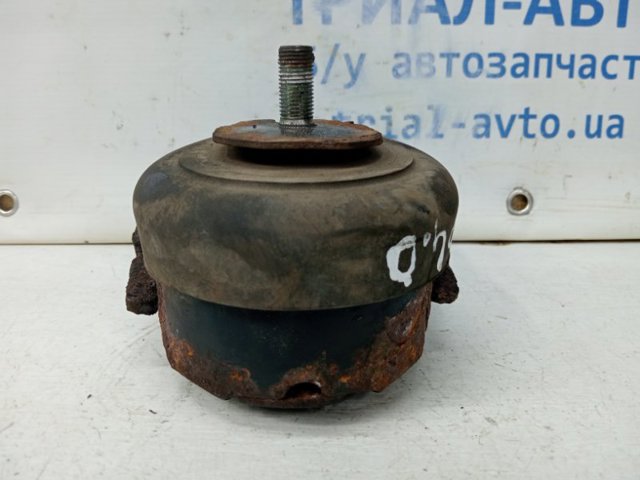 Подушка (опора) двигуна, ліва/права 1236131080 TOYOTA