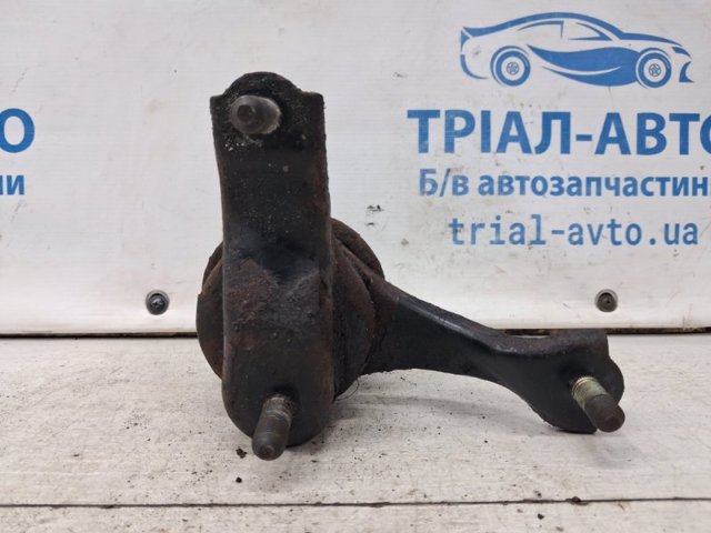 Подушка (опора) двигуна, права передня 1236220010 TOYOTA