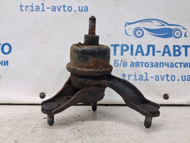 Подушка (опора) двигуна, права передня 1236220010 TOYOTA