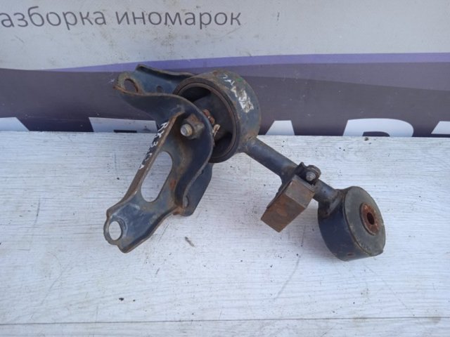 Подушка (опора) двигуна, задня 1237120110 TOYOTA