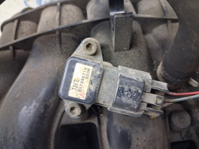 Колектор впускний 1311086G00 SUZUKI